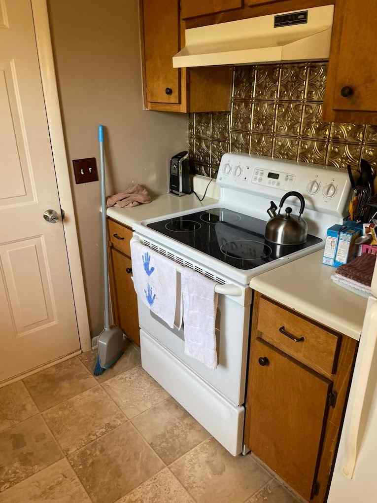 clean kitchen
